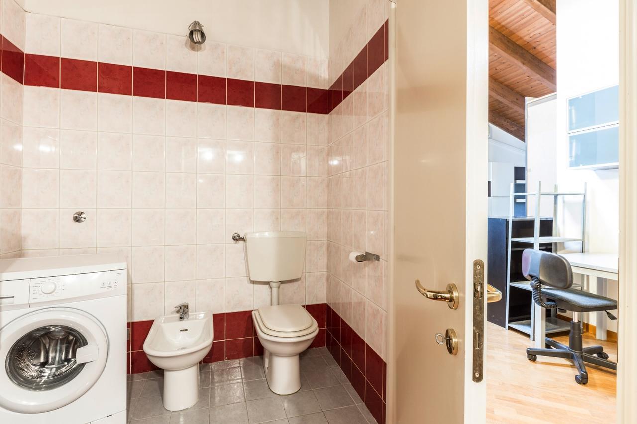 Emilia Levante 2, Bologna By Short Holidays Apartment ภายนอก รูปภาพ